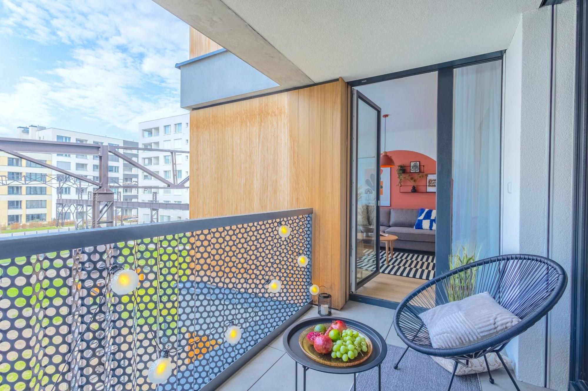 Design Apartment - Balcony, Free Parking, Yoga, 10 Mins To Center, By Gravity Prague Extérieur photo